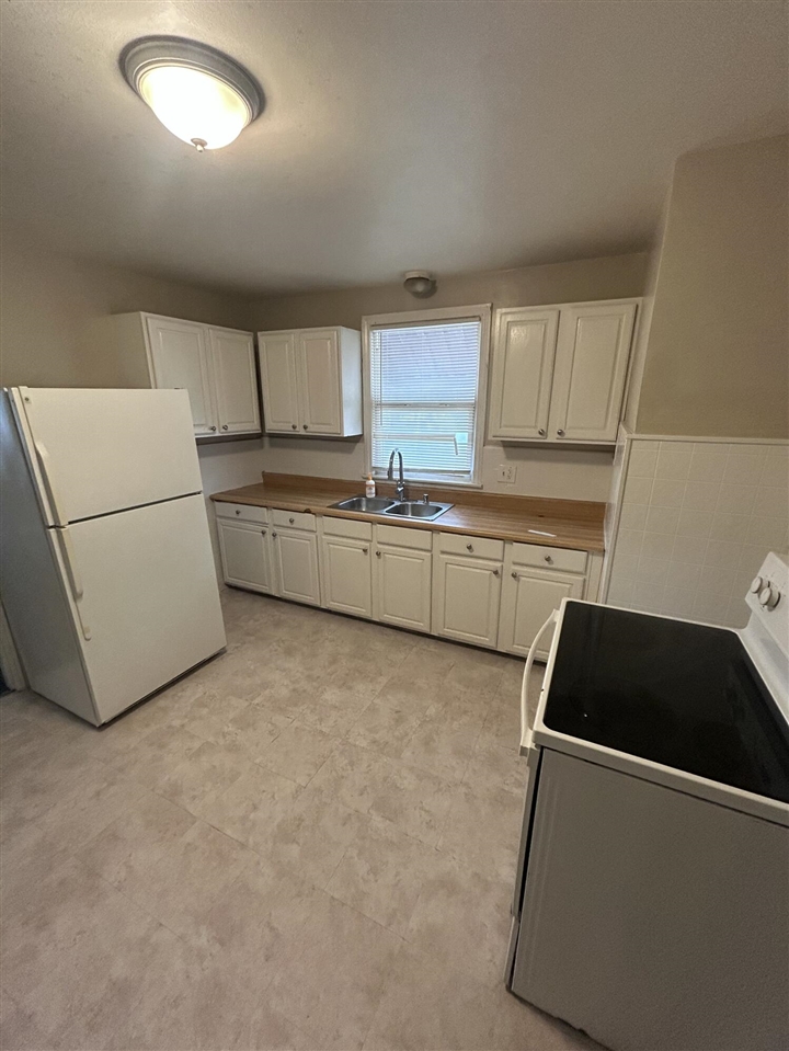 Homes for sale in River Rouge, MI | 216 Goodell St, River Rouge, MI 48218 | MLS# 70518073