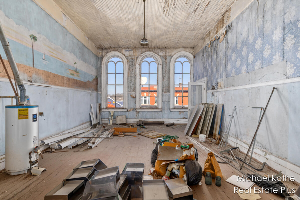 130 W State Street, Hastings, MI, 49058-1844