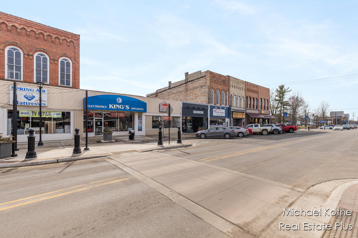130 W State Street, Hastings, MI, 49058-1844
