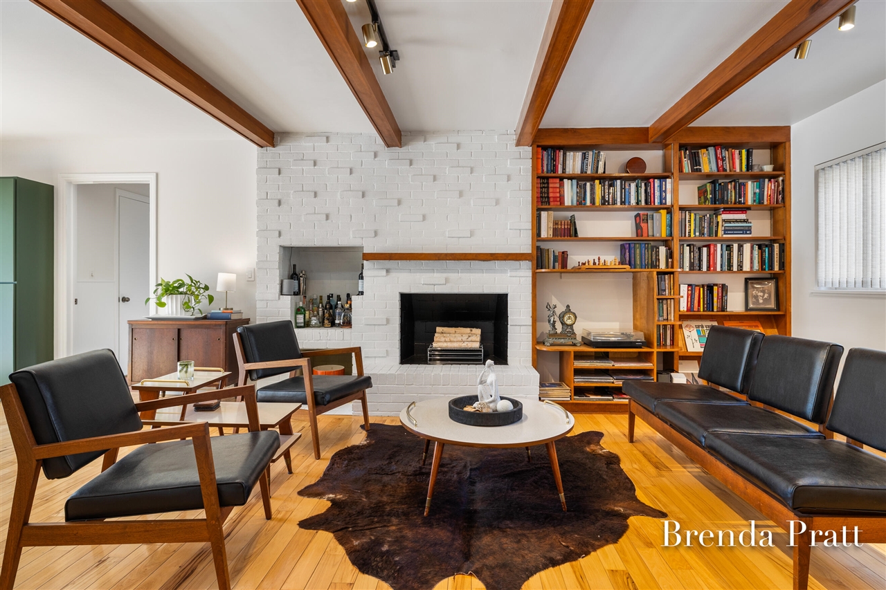 Homes for sale in East Grand Rapids, MI | 2320 Elmwood Dr, East Grand Rapids, MI 49506 | MLS# 70518092