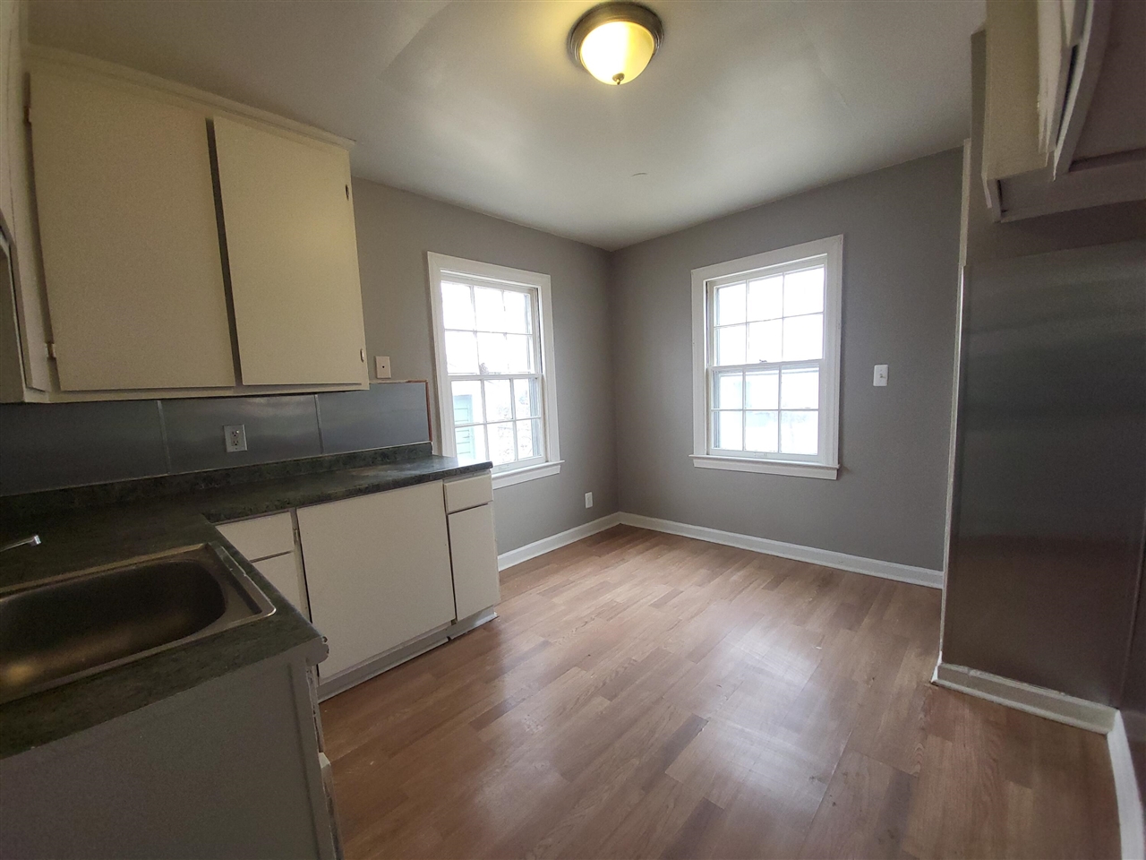 15335 Semrau Avenue photo 4