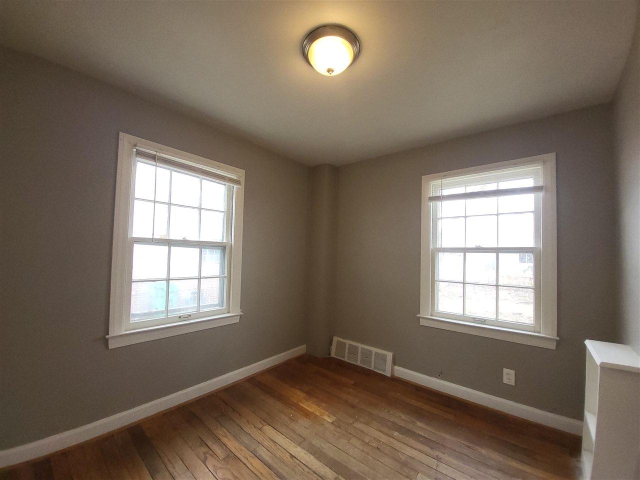 15335 Semrau Avenue photo 7