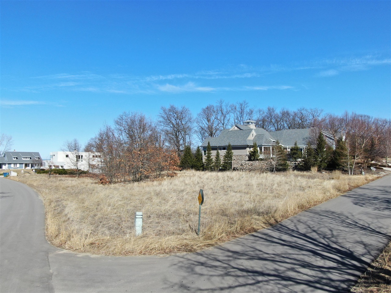 52101 Main Drive, Update, MI, 49117