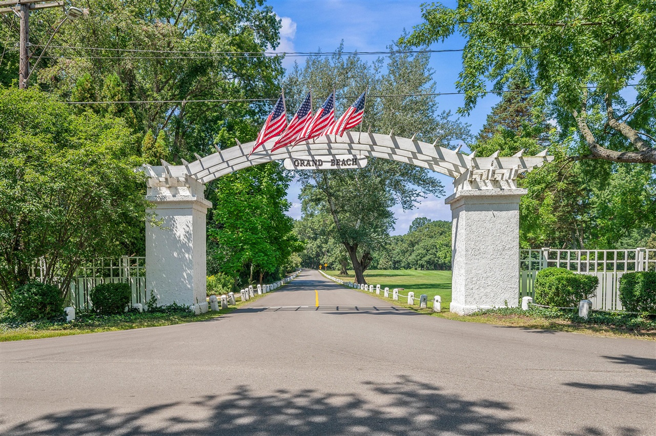 52101 Main Drive, Update, MI, 49117