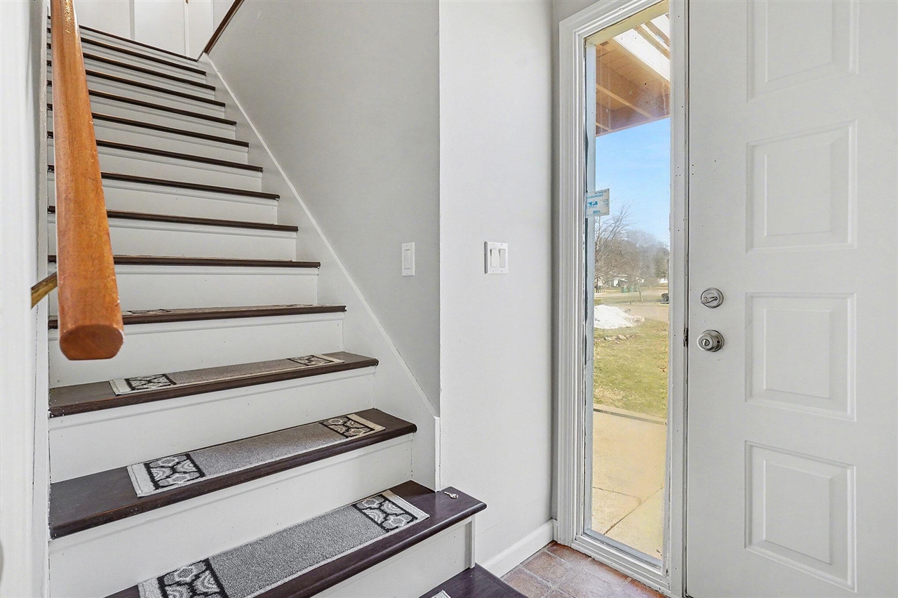 3113 Sturgeon Bay Avenue, Portage, MI, 49024-1142