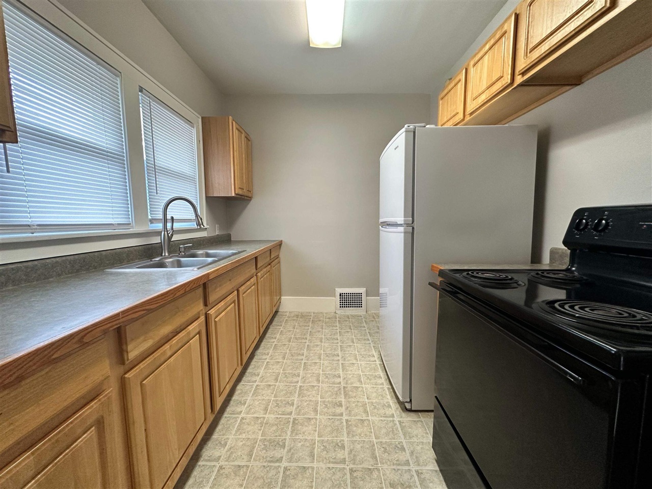 490 E Emmett Street, Battle Creek, MI, 49017-5650