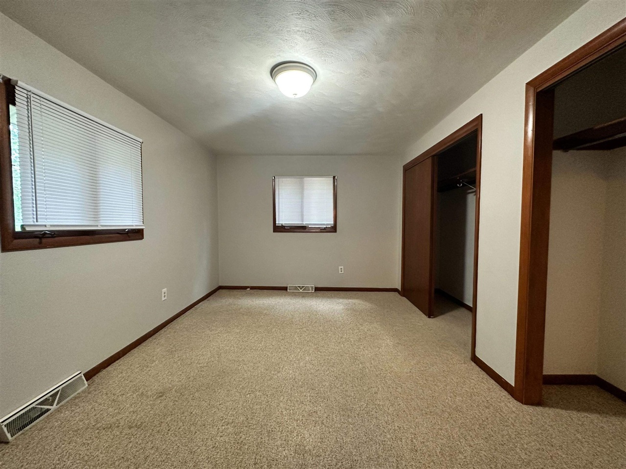 490 E Emmett Street, Battle Creek, MI, 49017-5650