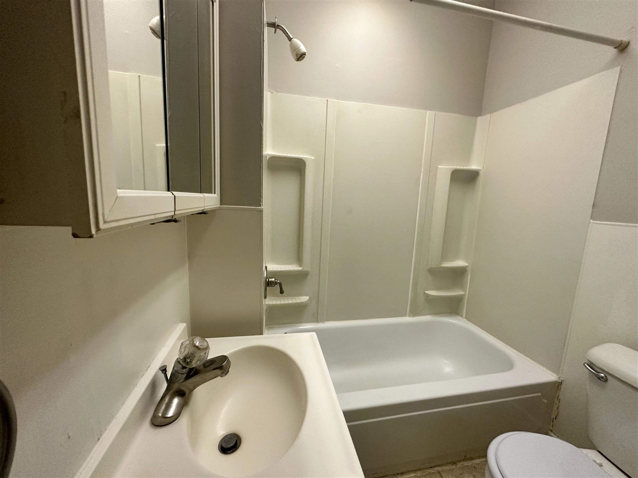 490 E Emmett Street, Battle Creek, MI, 49017-5650