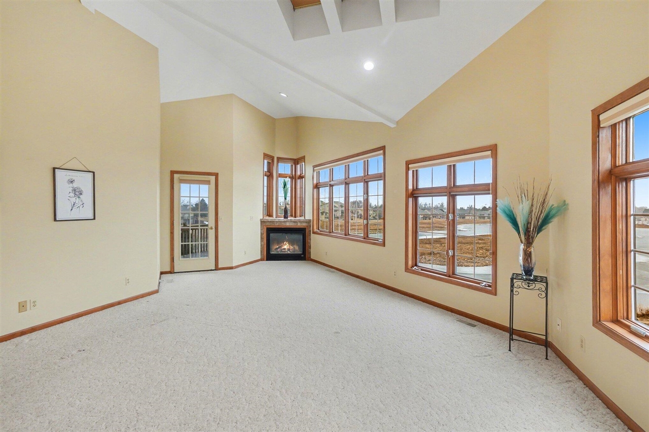 1653 E Harbour Towne Circle, Muskegon, MI, 49441-6409