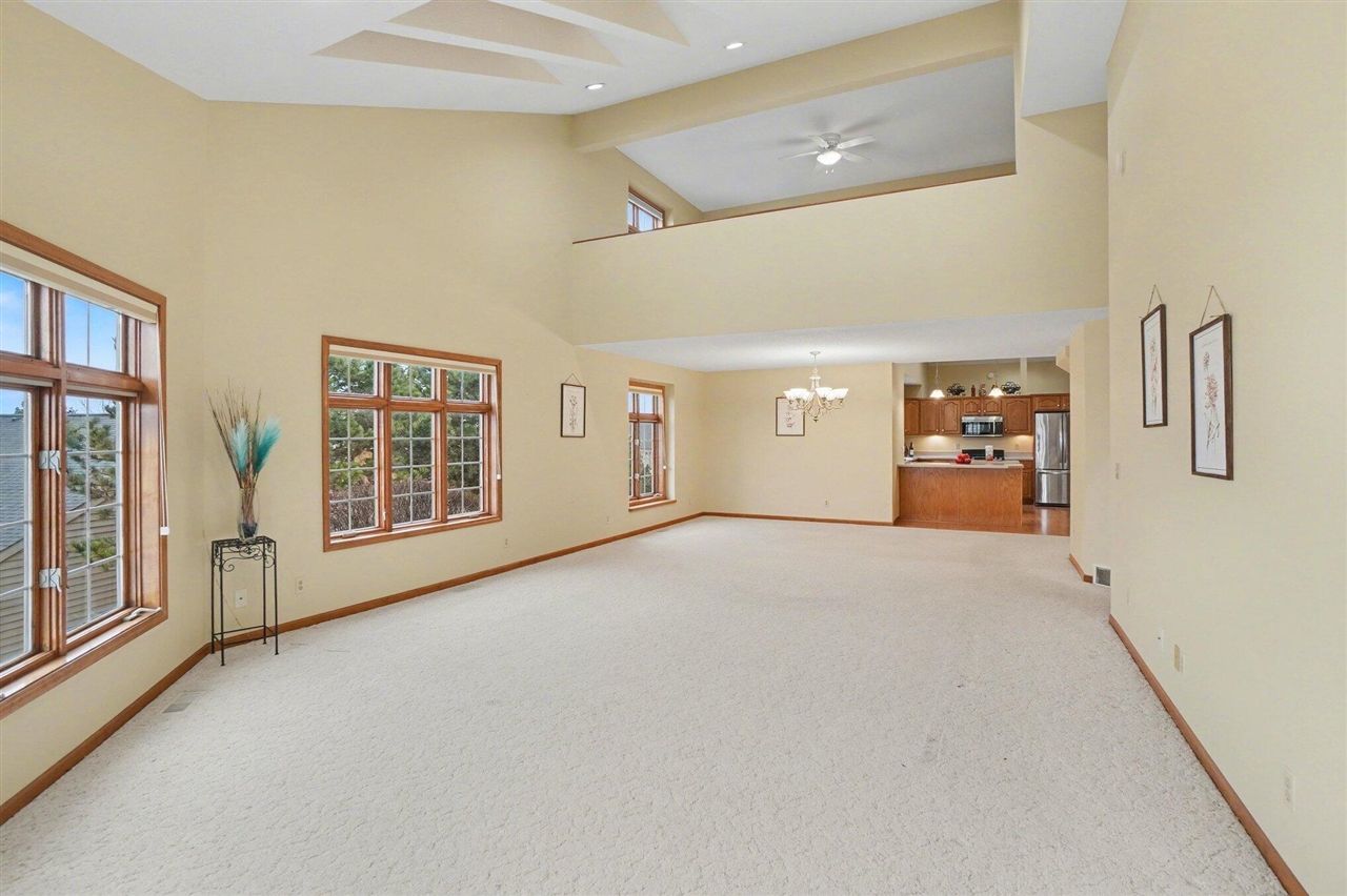 1653 E Harbour Towne Circle, Muskegon, MI, 49441-6409