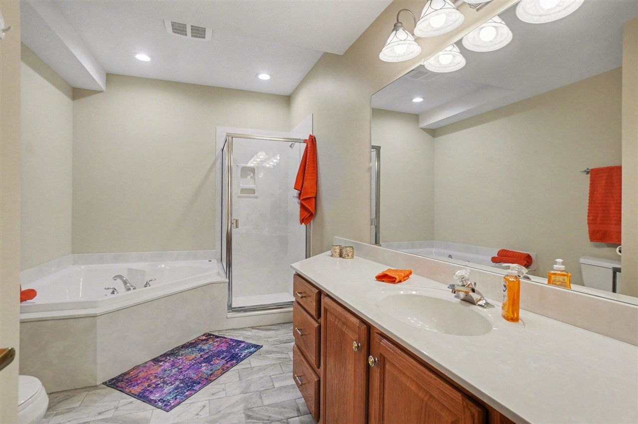 1653 E Harbour Towne Circle, Muskegon, MI, 49441-6409