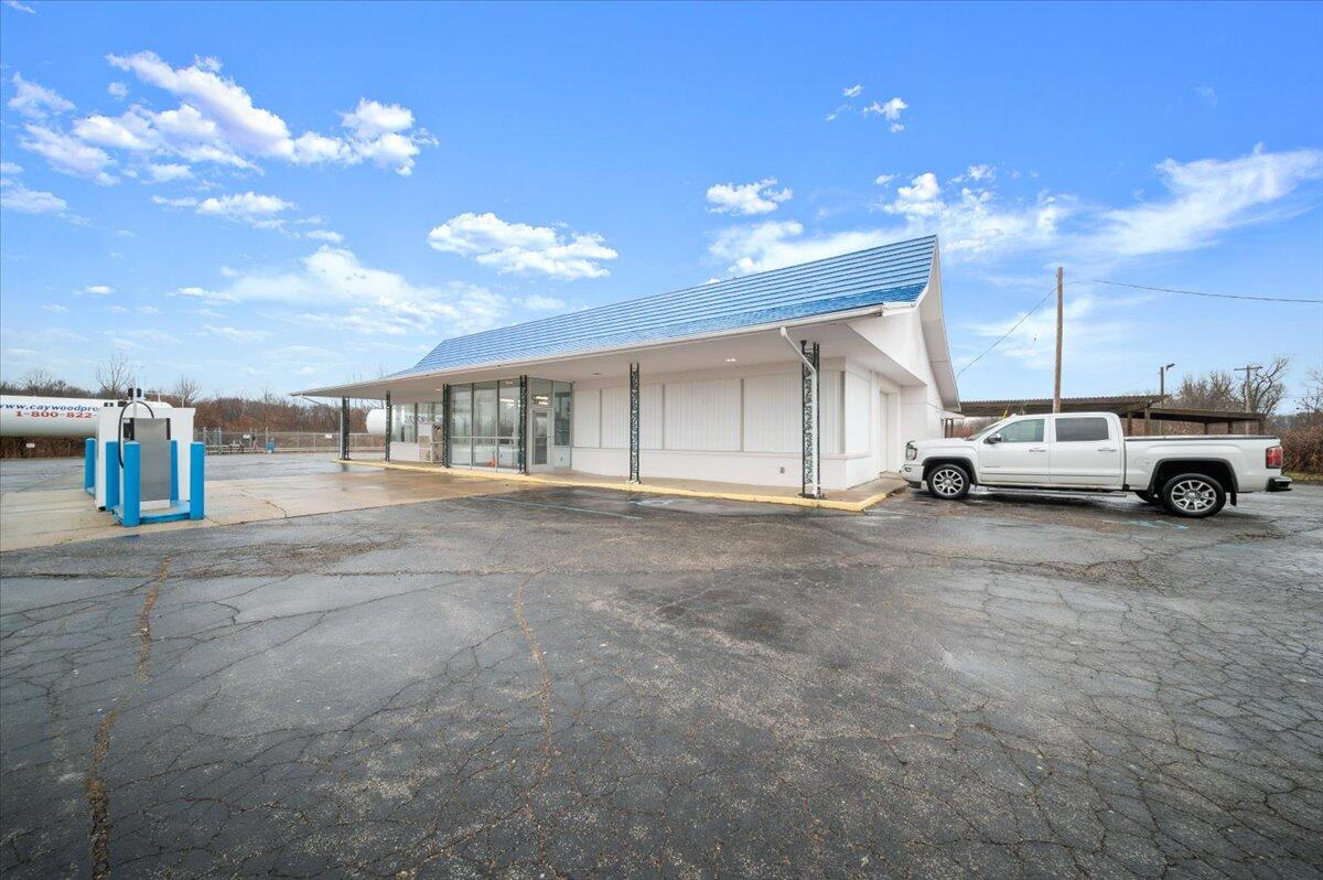 2110 N Concord Road, Albion, MI, 49224-9645