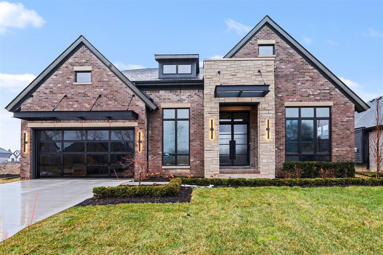 13958 Arthur Court, Washington, MI, 48094-4022