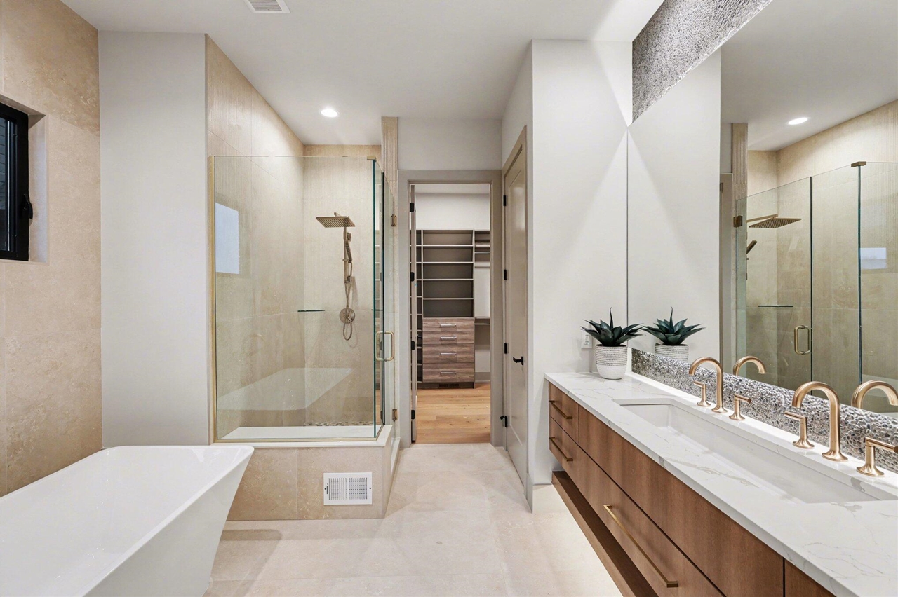 13958 Arthur Court, Washington, MI, 48094-4022