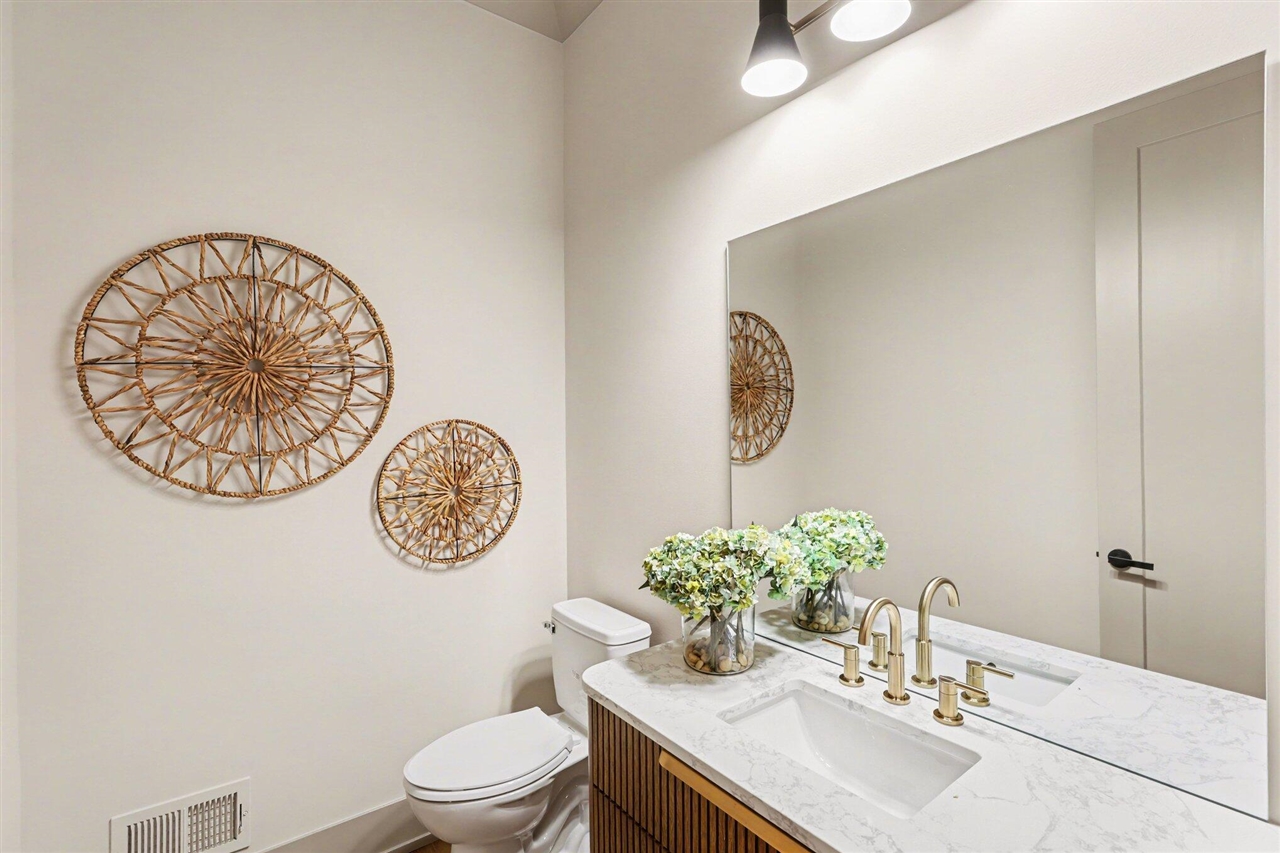 13958 Arthur Court, Washington, MI, 48094-4022