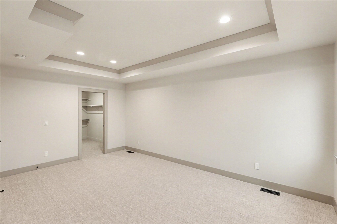 13958 Arthur Court, Washington, MI, 48094-4022