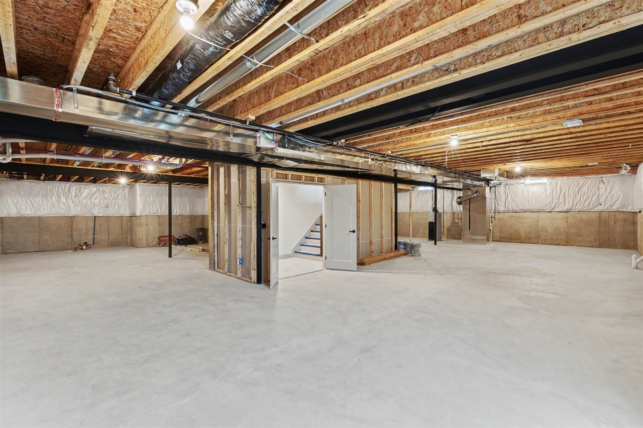 13958 Arthur Court, Washington, MI, 48094-4022