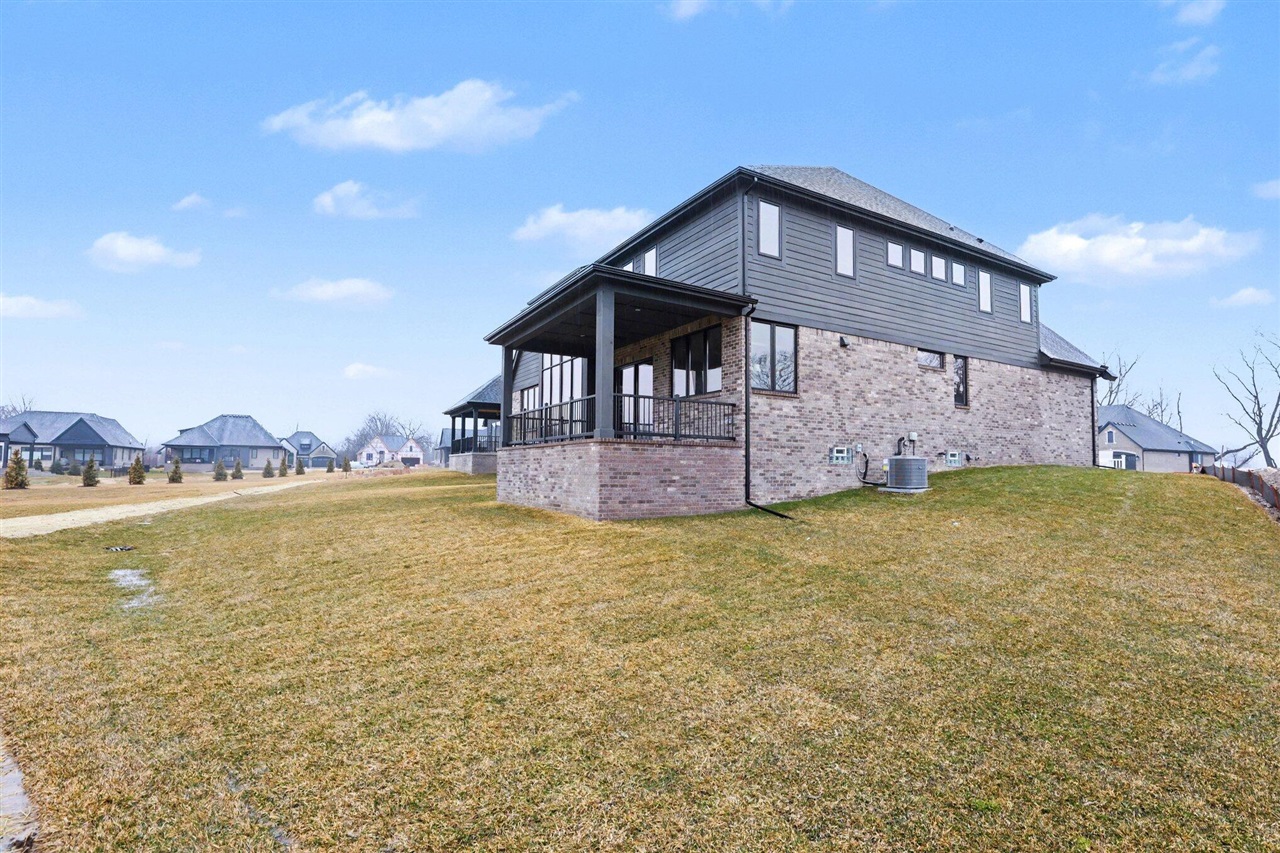 13958 Arthur Court, Washington, MI, 48094-4022