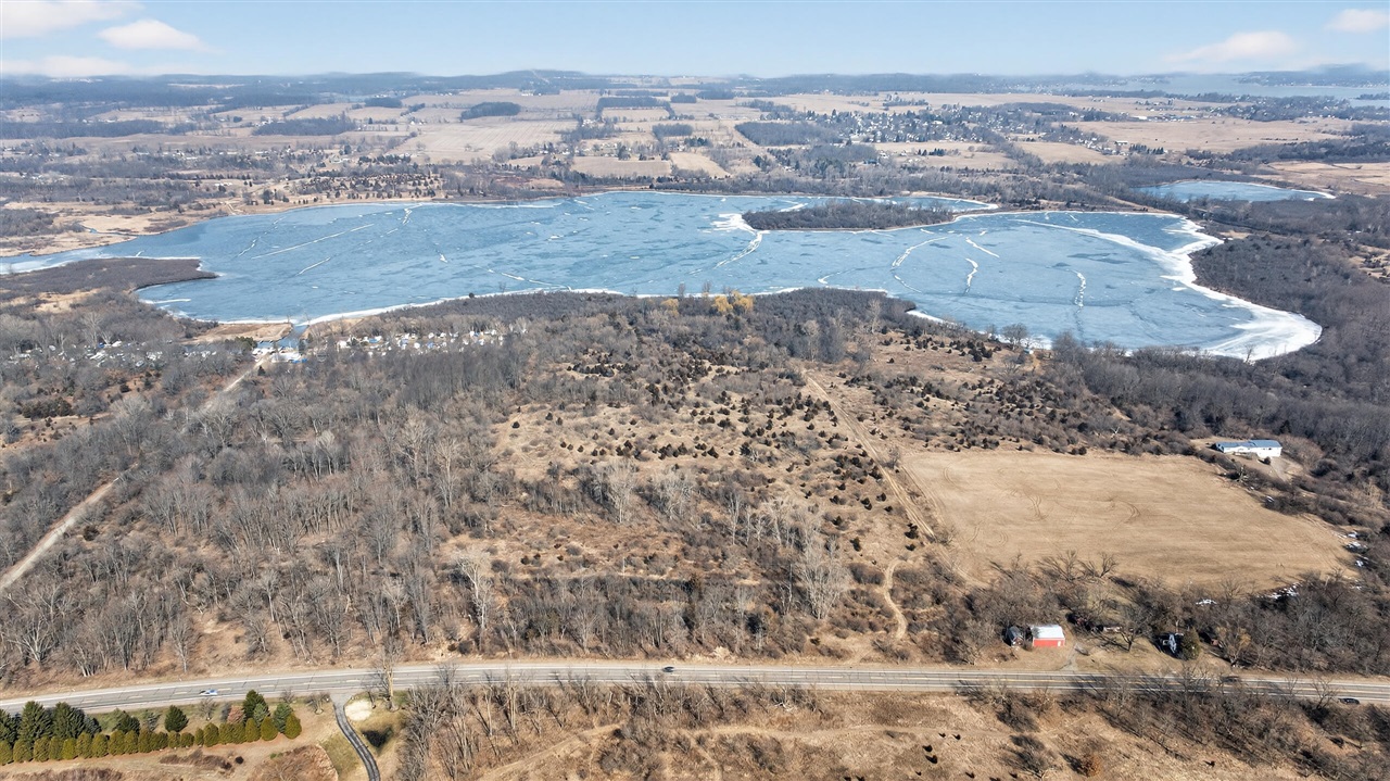 17550 U.S. 12, Cement City, MI, 49233