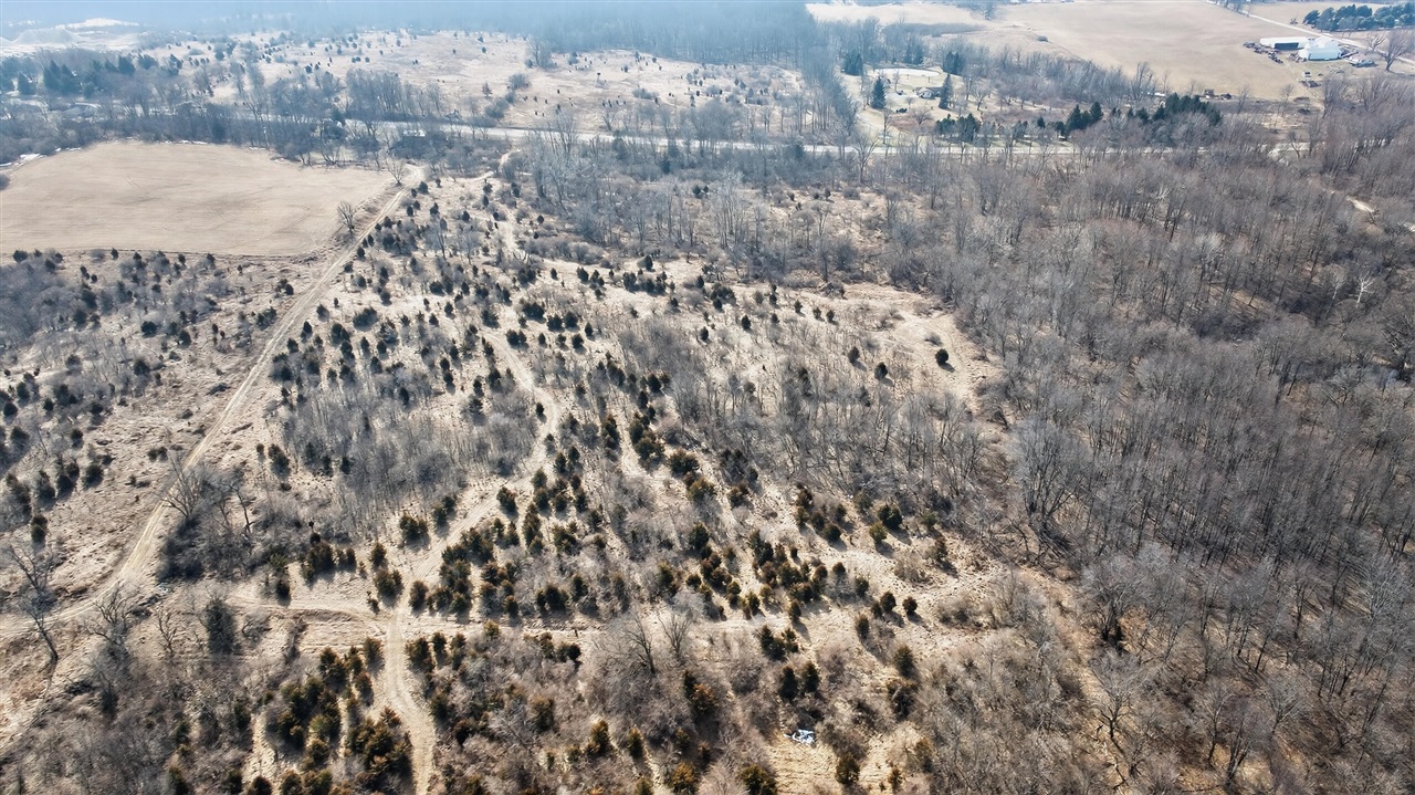 17550 U.S. 12, Cement City, MI, 49233