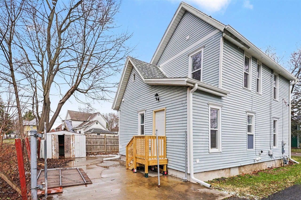 16 S Broad Street, Battle Creek, MI, 49017