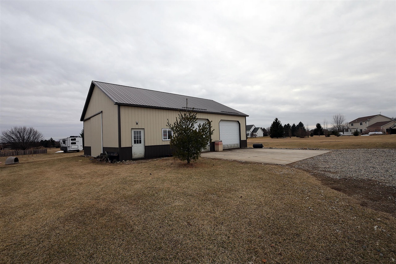 1026 Deer Valley Dr, Manchester, MI, 48158