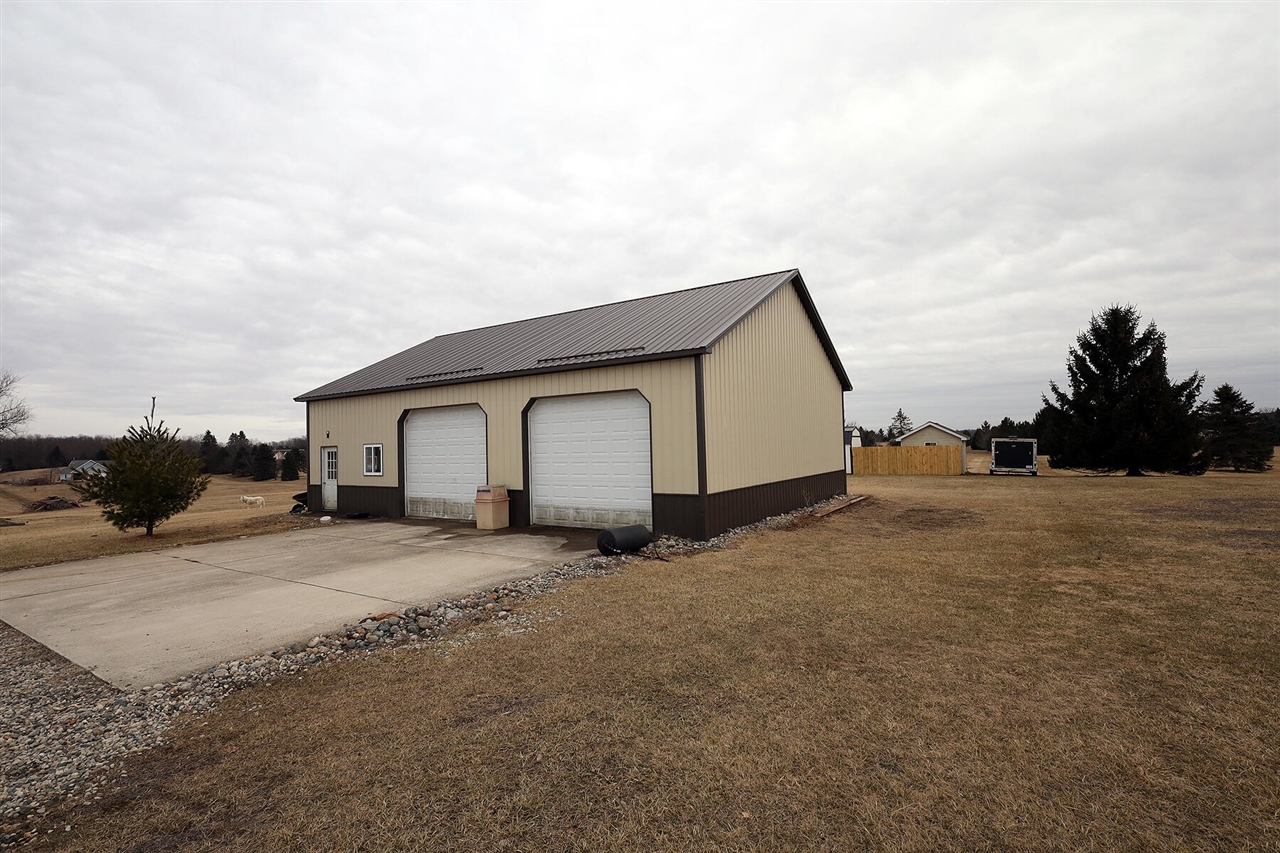 1026 Deer Valley Dr, Manchester, MI, 48158