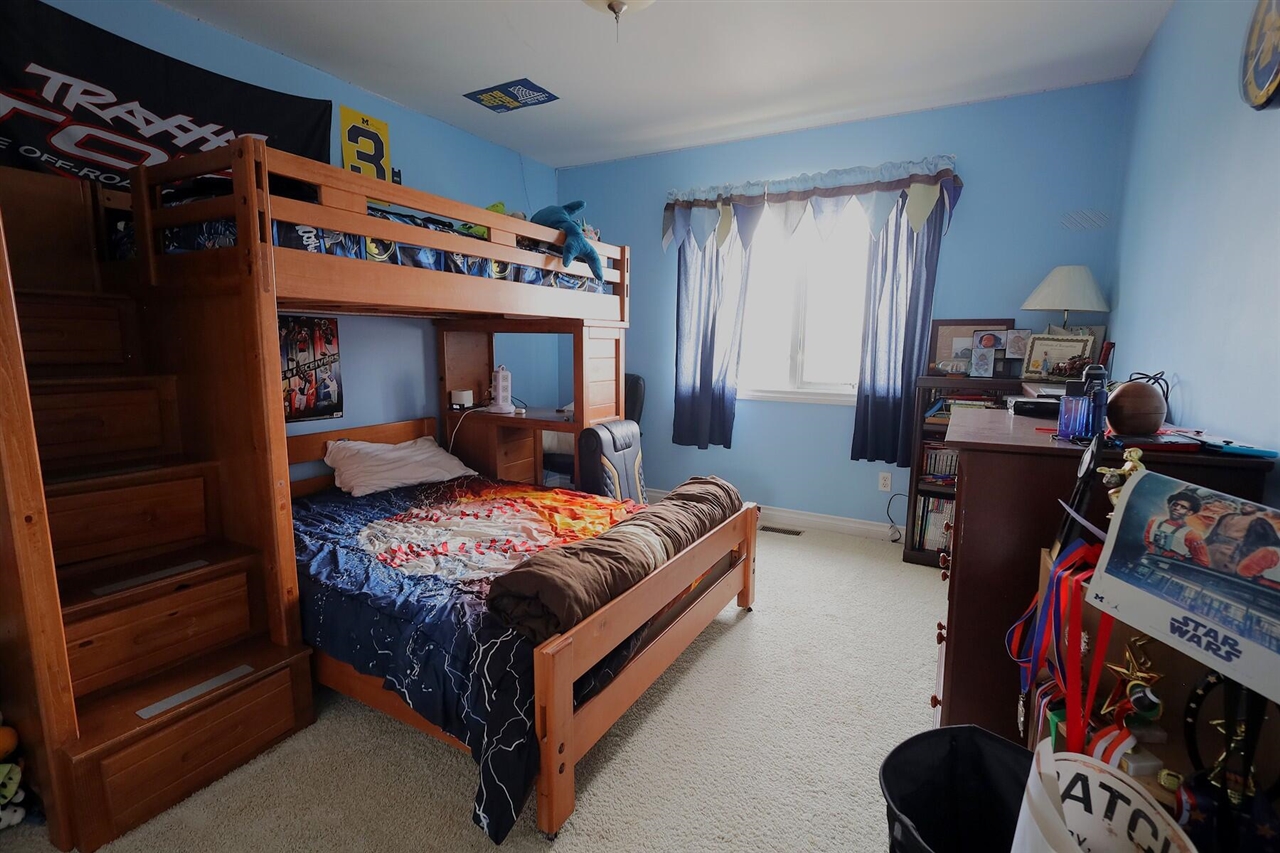 1026 Deer Valley Dr, Manchester, MI, 48158