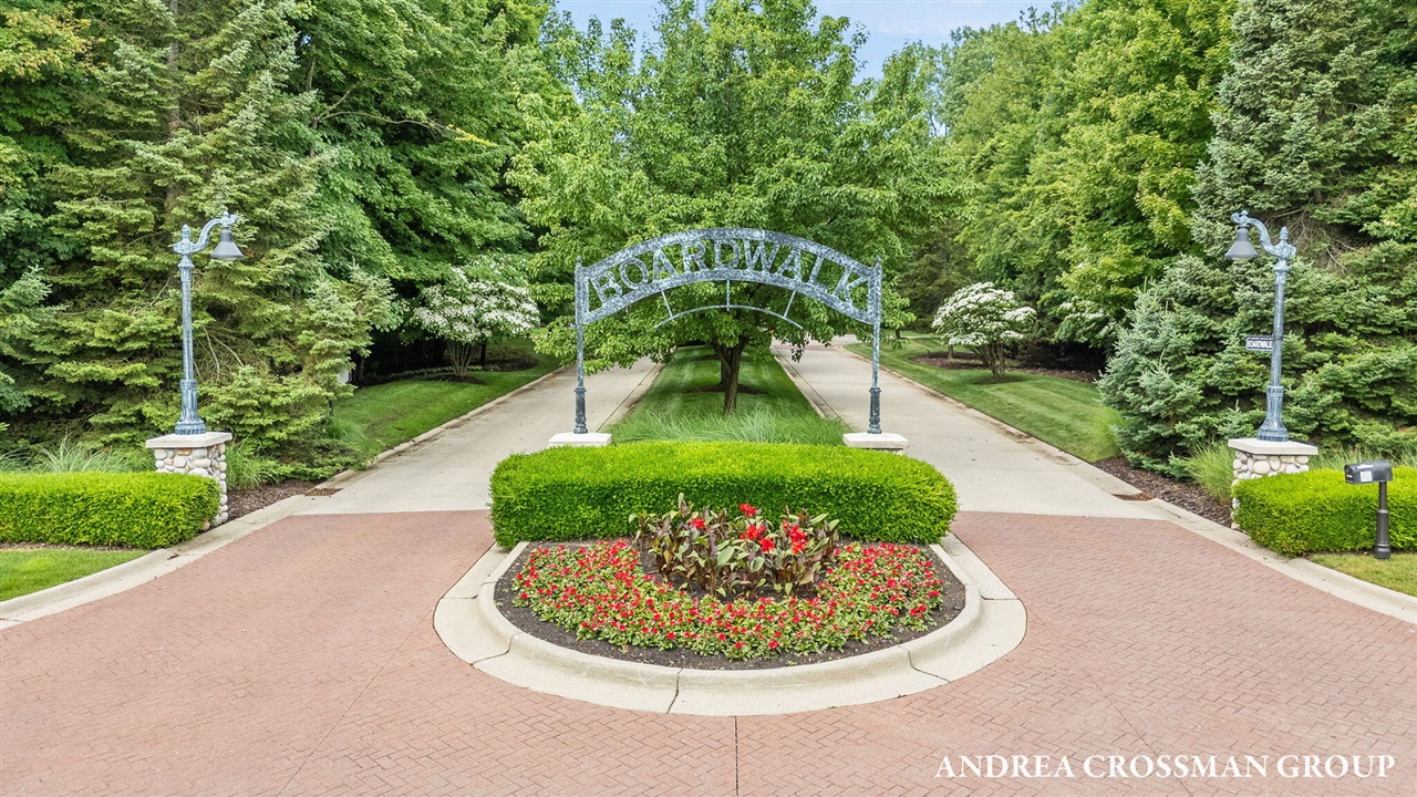 684 Waters Edge Drive, South Haven, MI, 49090