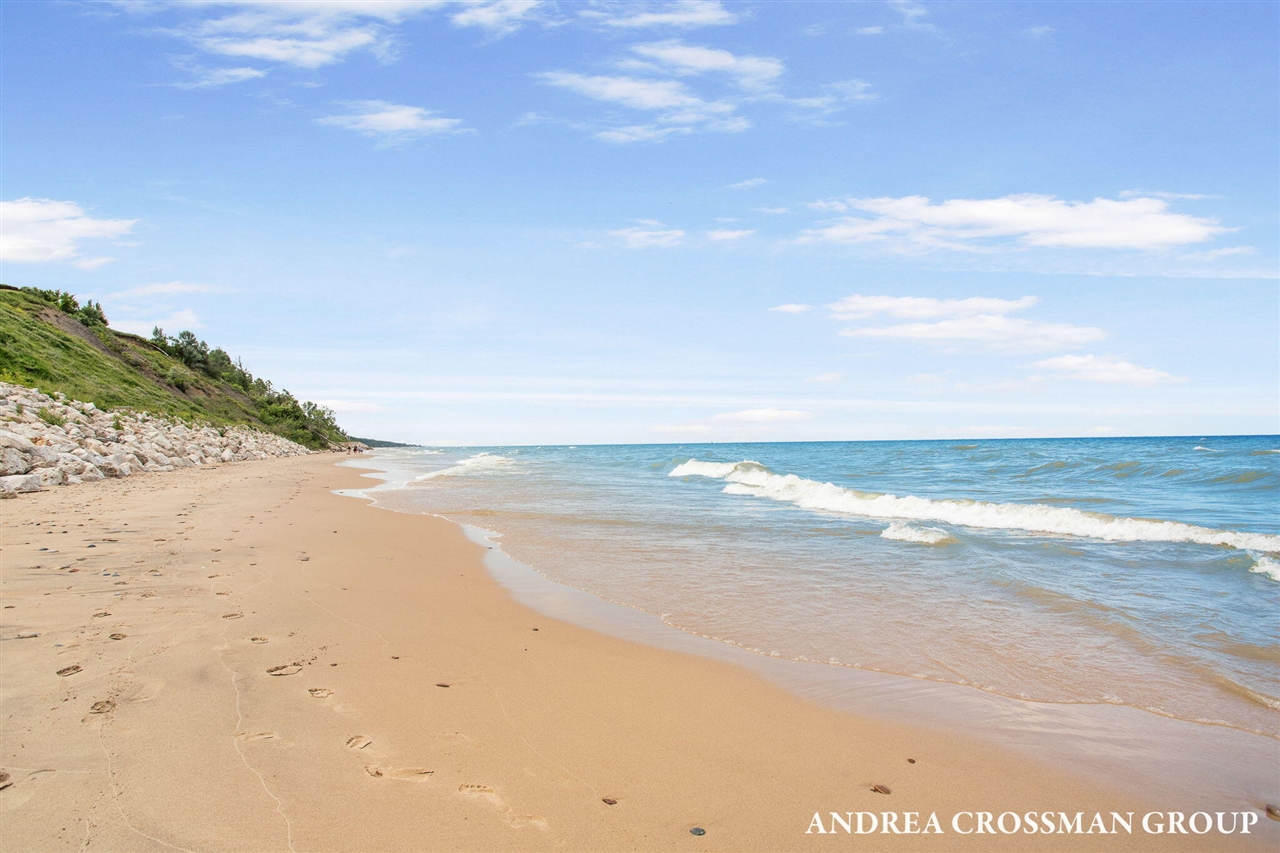 684 Waters Edge Drive, South Haven, MI, 49090