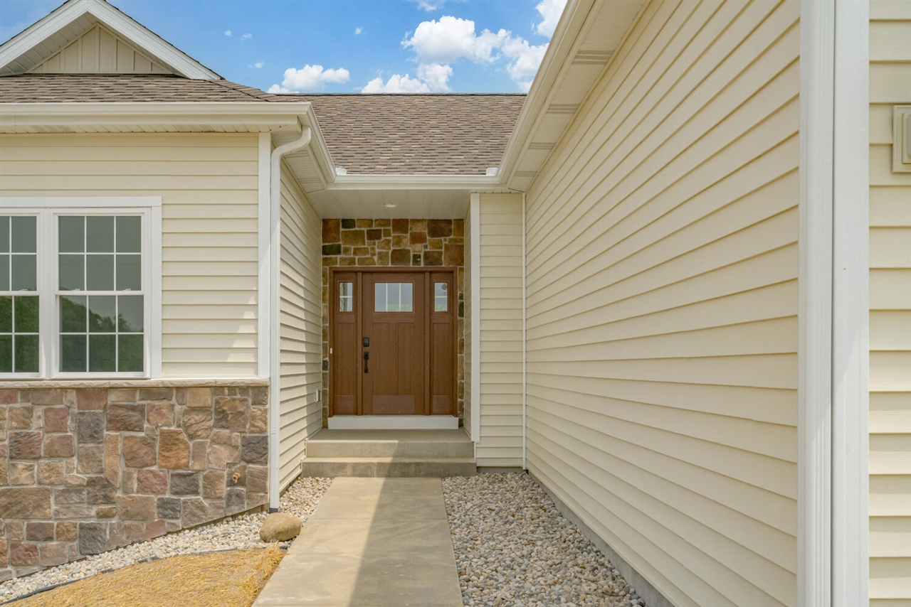 205 Ridgeview Drive photo 4