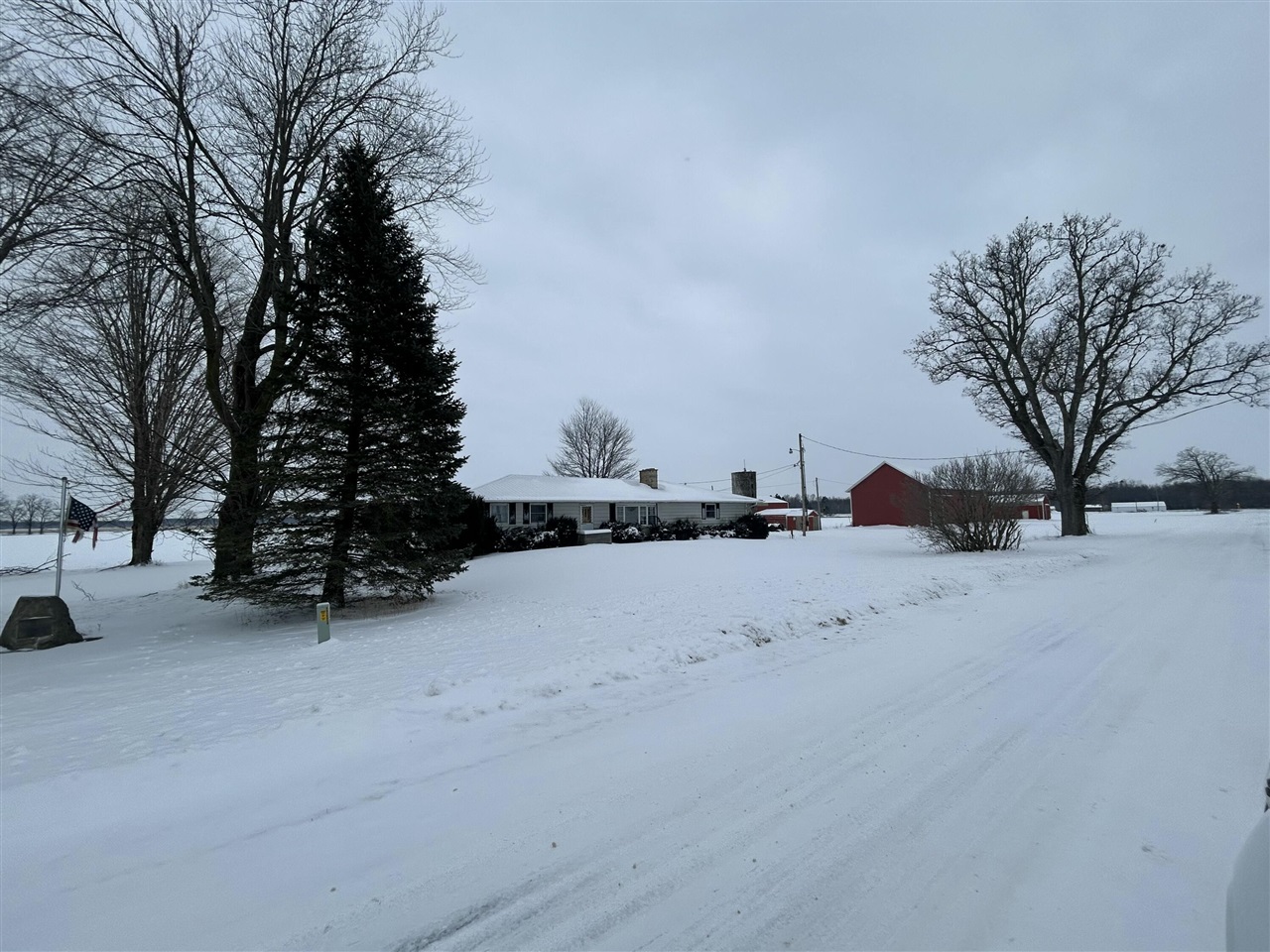 2416 Aldrich Road, Tekonsha, MI, 49092-9418