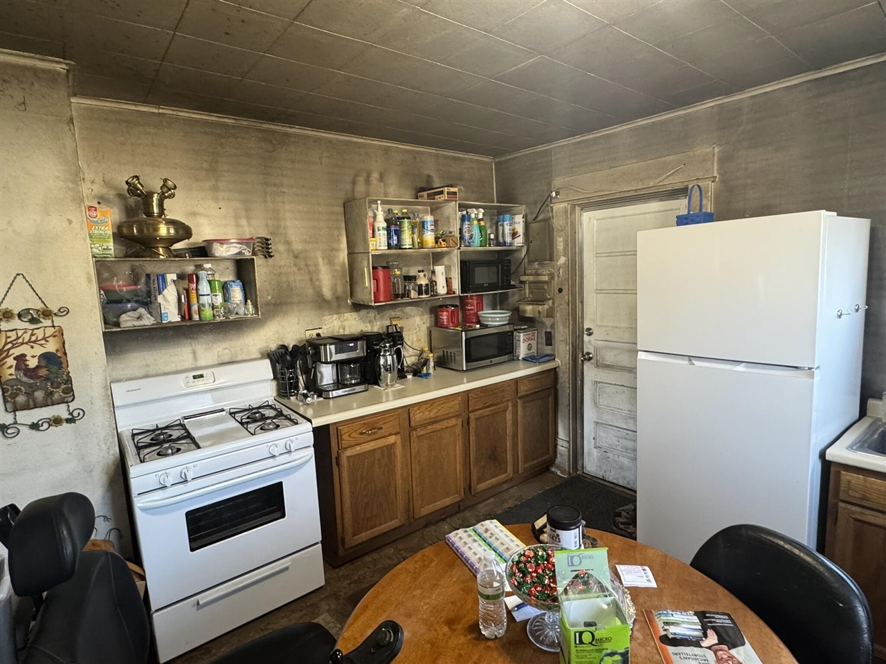 E Trail, Charlotte, MI, 48813