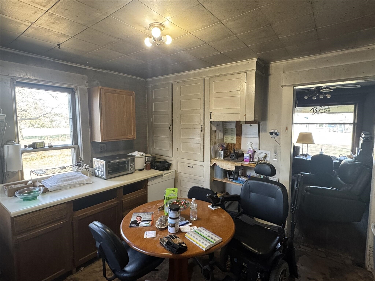 E Trail, Charlotte, MI, 48813