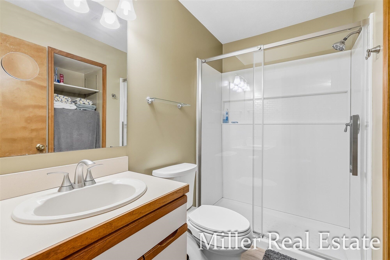 1520 Liberty Lane, Hastings, MI, 49058-1000