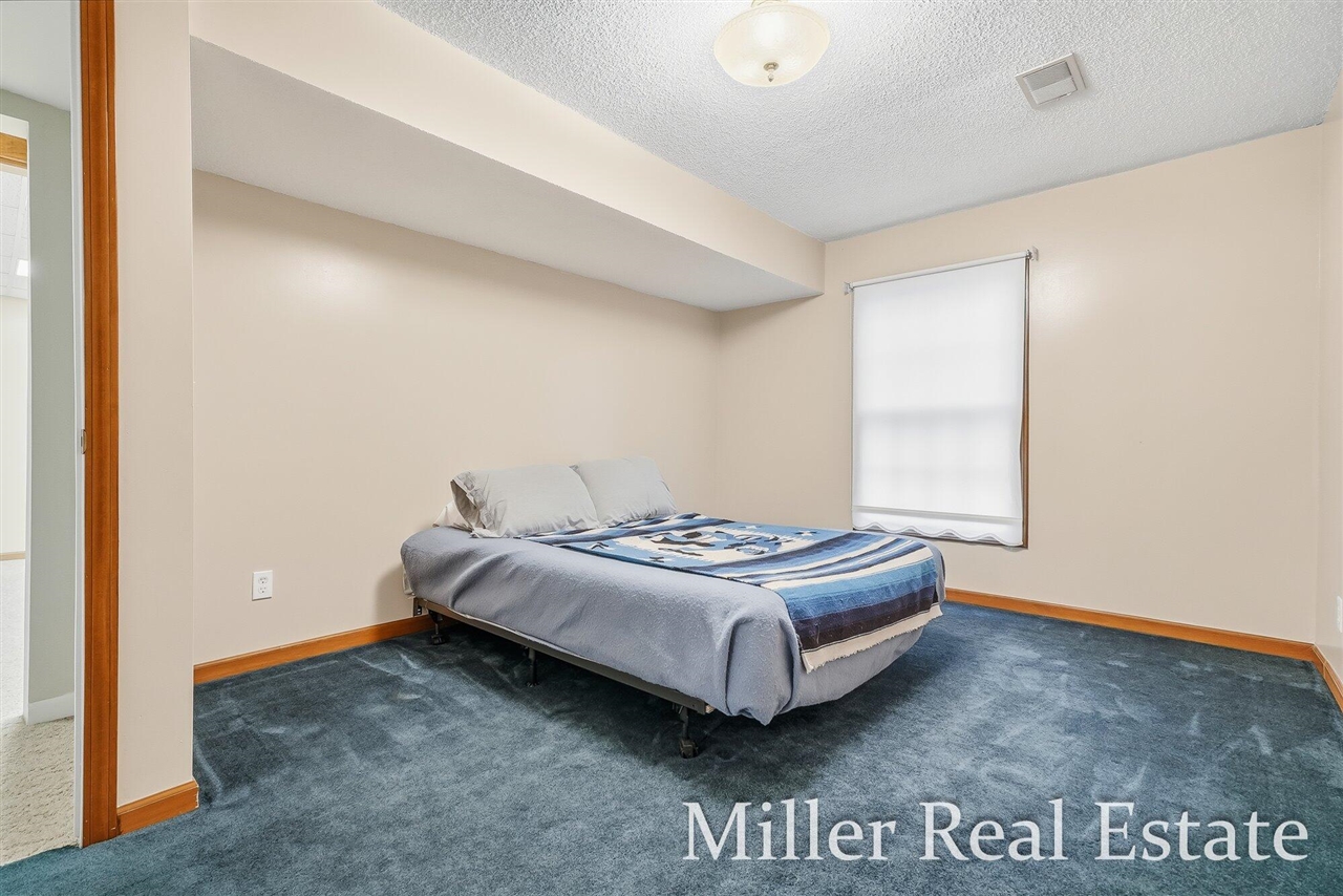 1520 Liberty Lane, Hastings, MI, 49058-1000