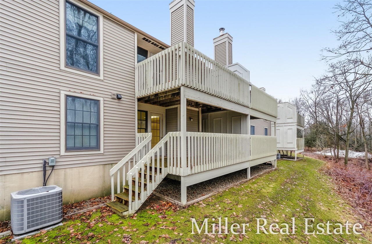 1520 Liberty Lane, Hastings, MI, 49058-1000