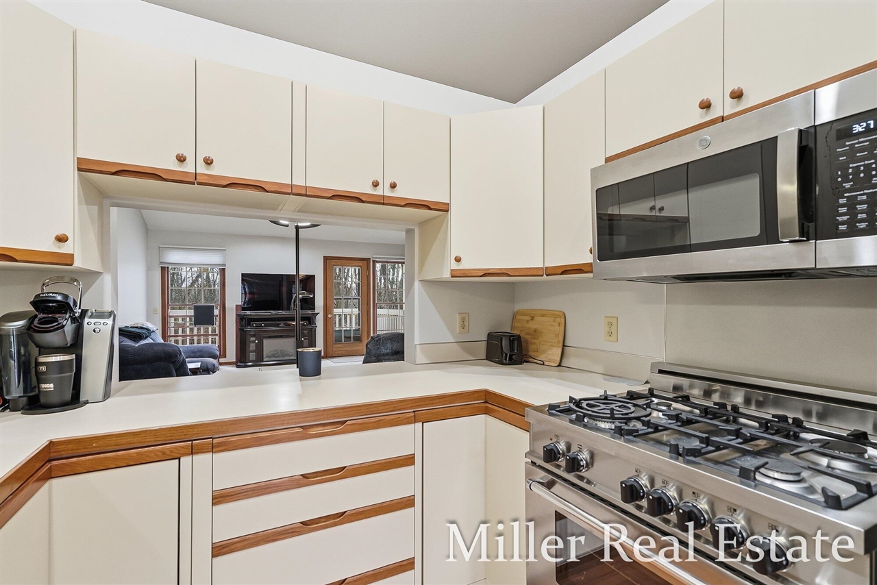 1520 Liberty Lane, Hastings, MI, 49058-1000