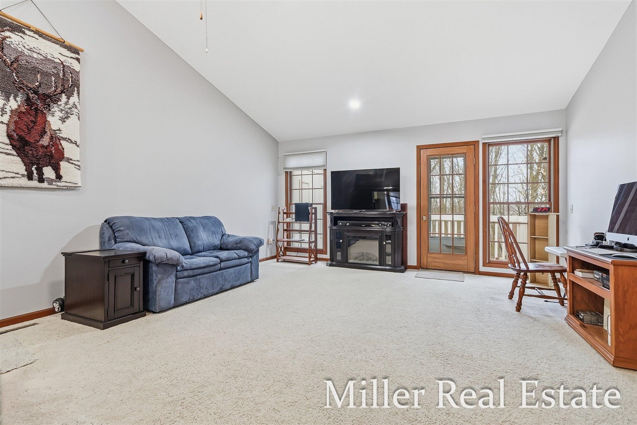 1520 Liberty Lane, Hastings, MI, 49058-1000