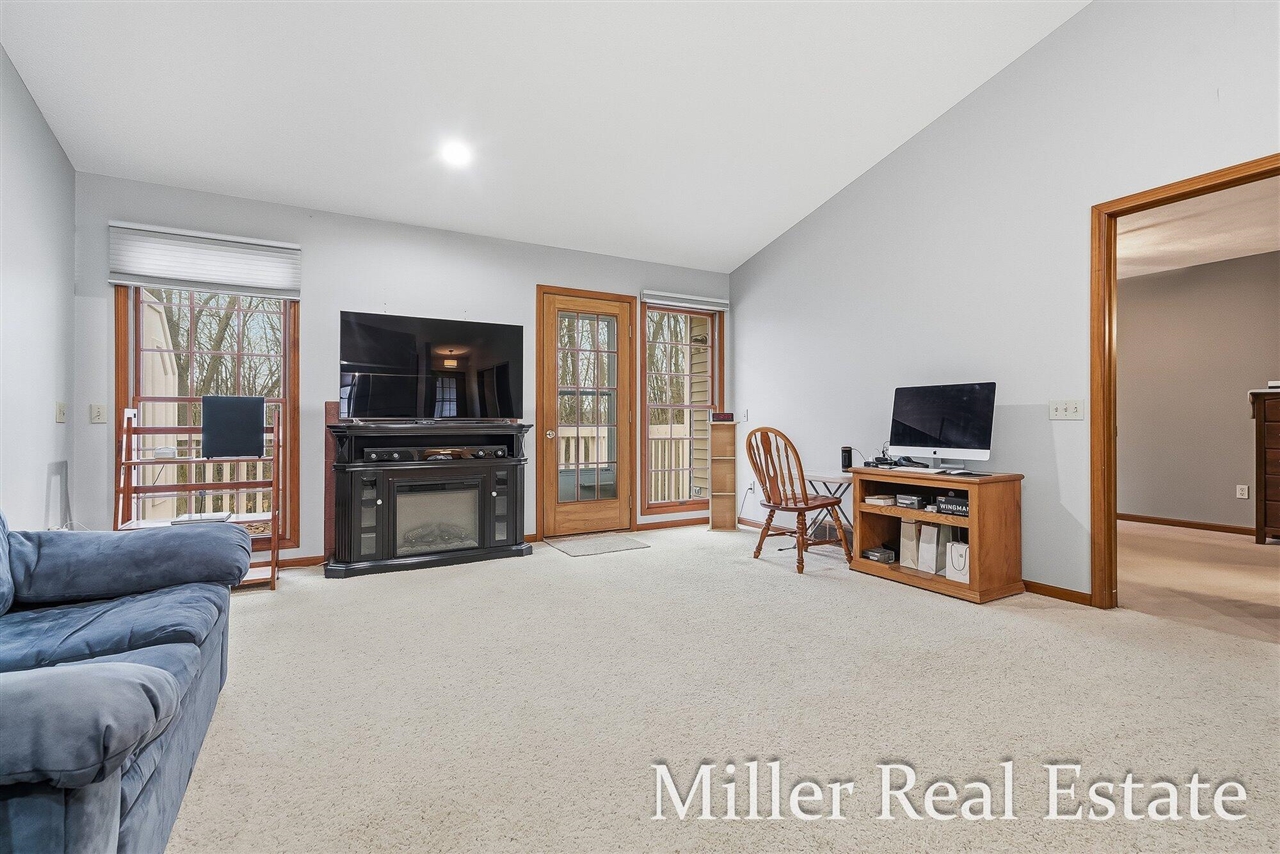 1520 Liberty Lane, Hastings, MI, 49058-1000