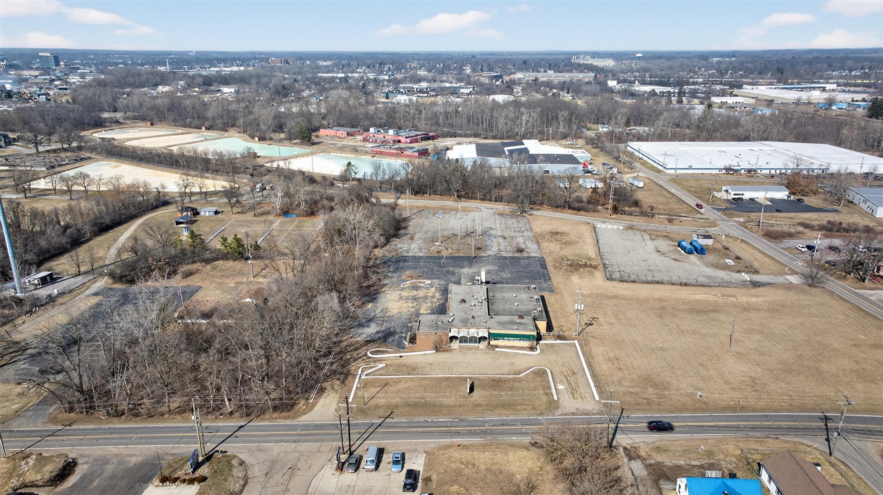 1002 E South Street, Jackson, MI, 49203-4497