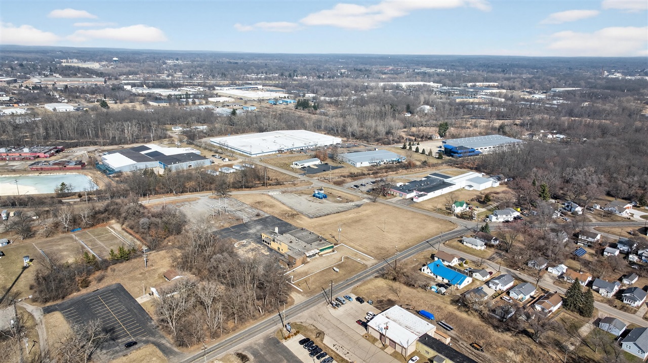 1002 E South Street, Jackson, MI, 49203-4497