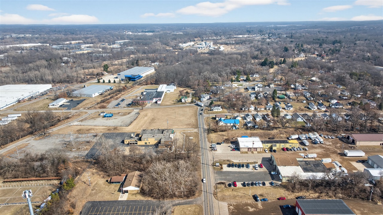 1002 E South Street, Jackson, MI, 49203-4497