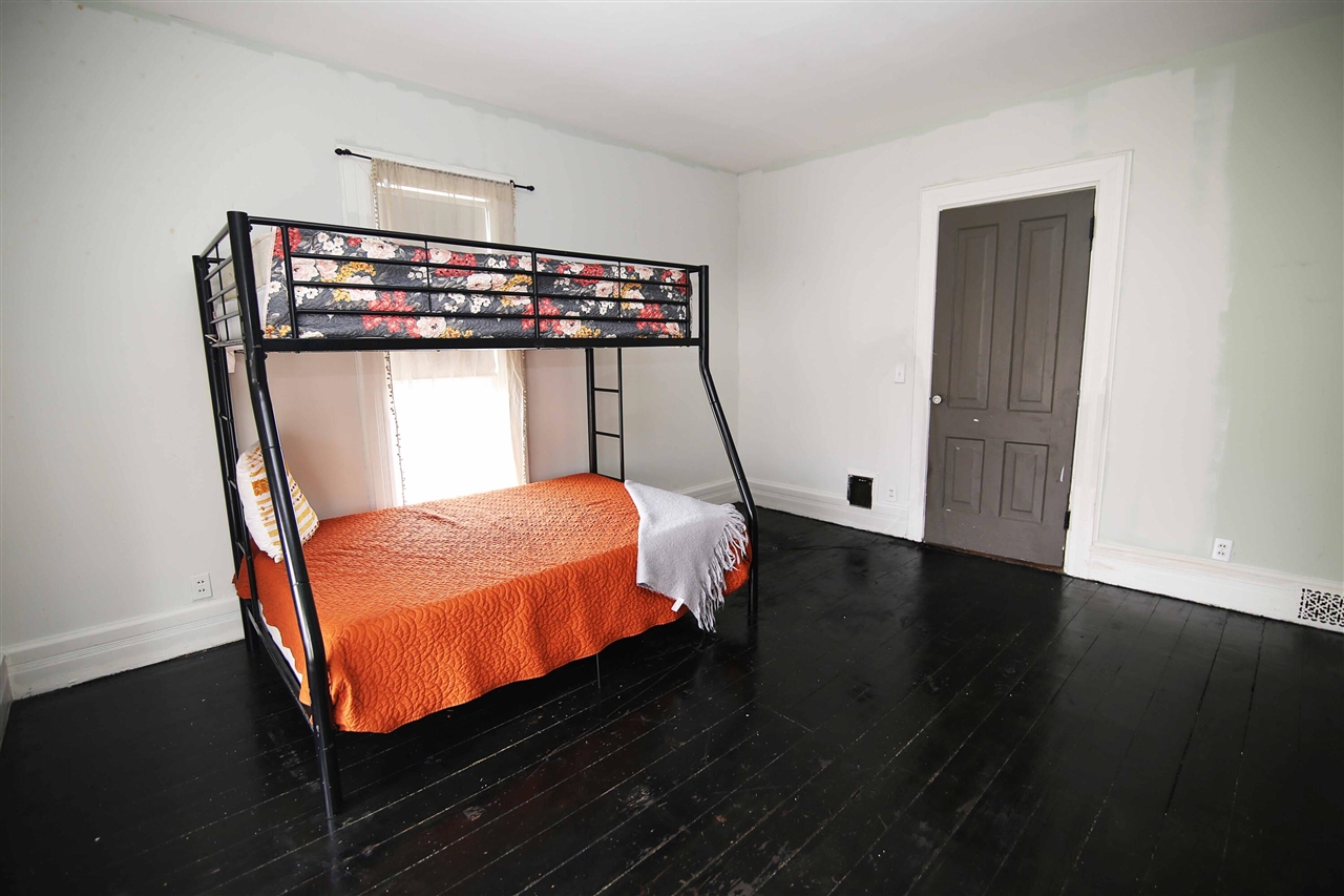 503 East Street, Three Rivers, MI, 49093-1411