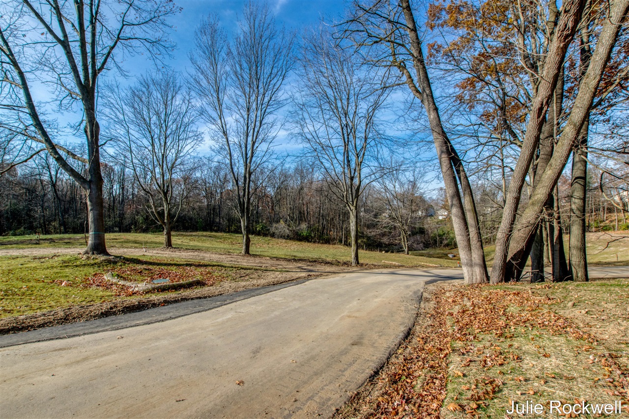 Homes for sale in Grand Rapids, MI | 4268 Bradford St, Grand Rapids, MI 49525 | MLS# 70518257