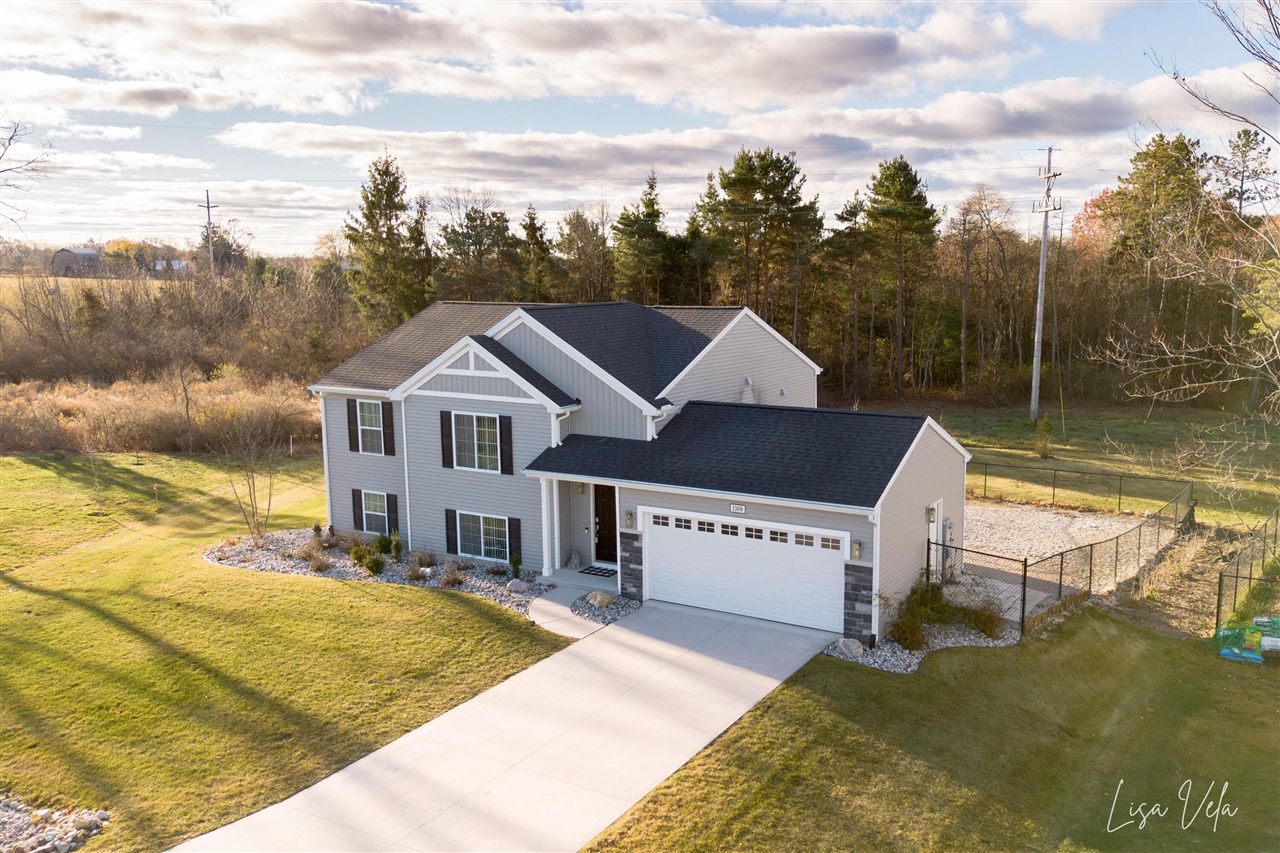 Homes for sale in Whitehall, MI | 1309 Waterpoint Ct, Whitehall, MI 49461 | MLS# 70518259