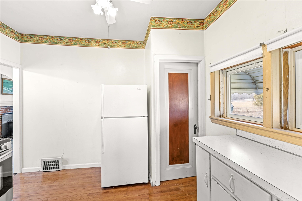 8360 Day Road, Pittsford, MI, 49271-9648