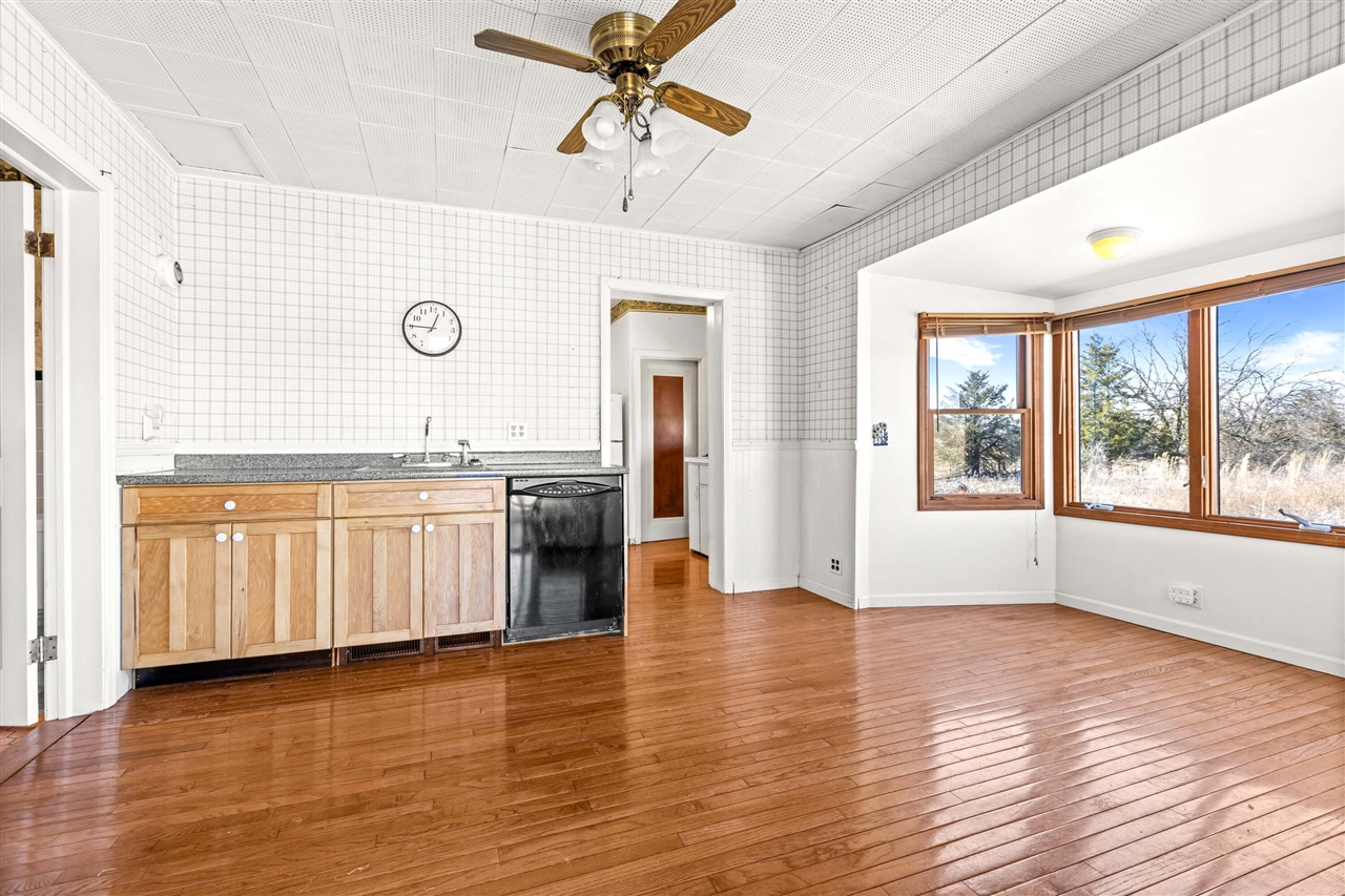 8360 Day Road, Pittsford, MI, 49271-9648