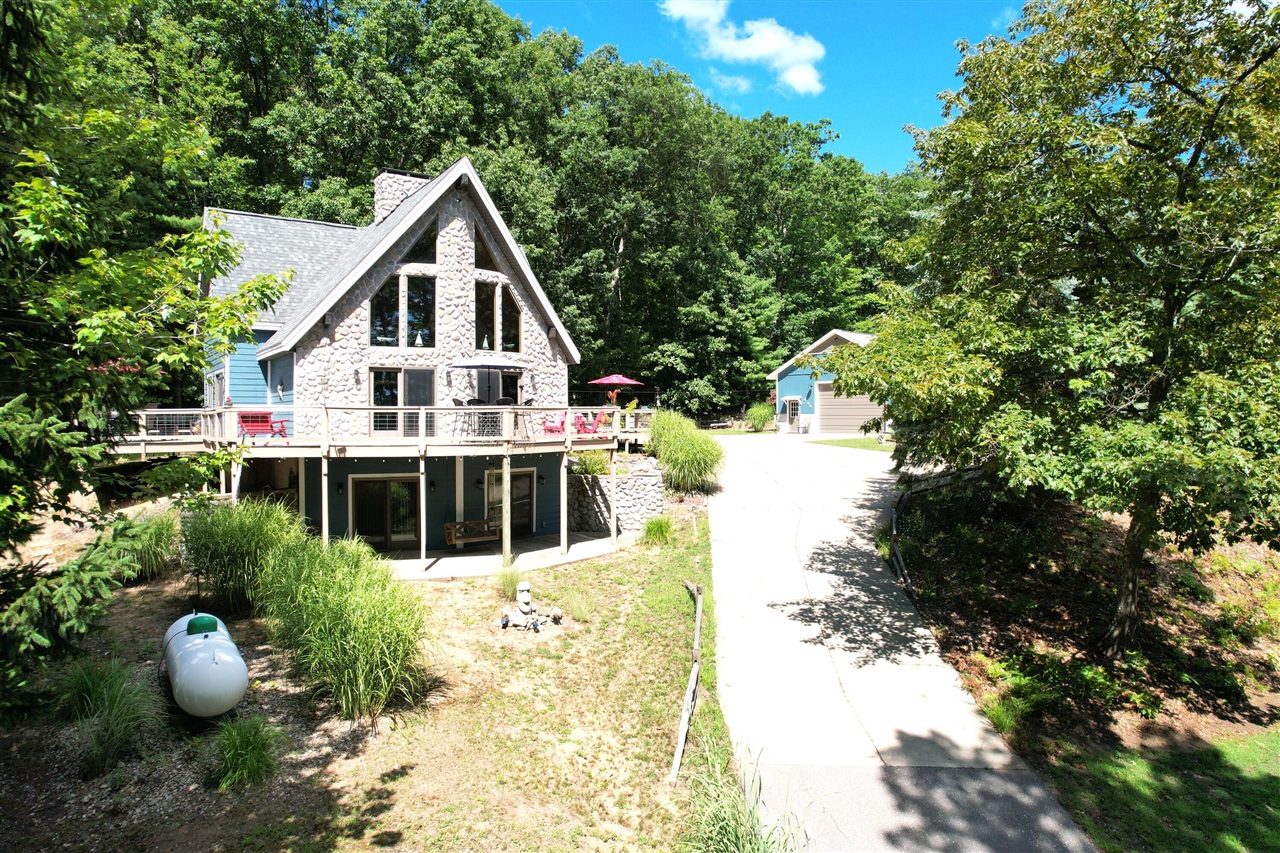 4050 E Ottawa Drive, Free Soil, MI, 49411-9659