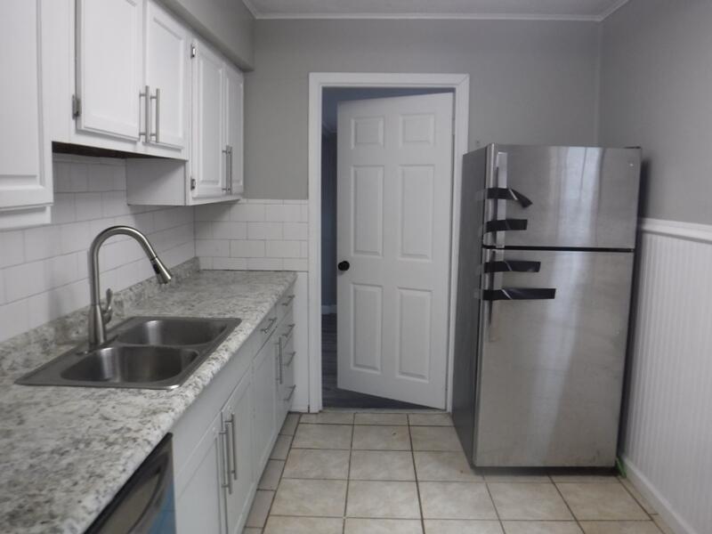 209 Wallace Avenue, Kalamazoo, MI, 49048-2038